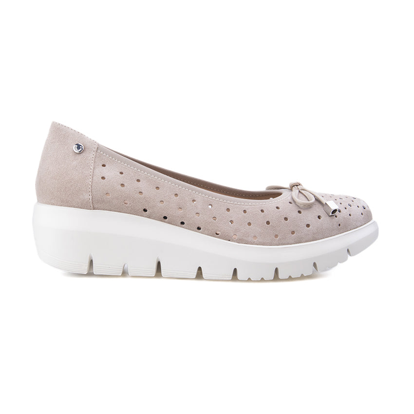Stonefly Ballerina in camoscio e pelle Taupe con suola in gomma