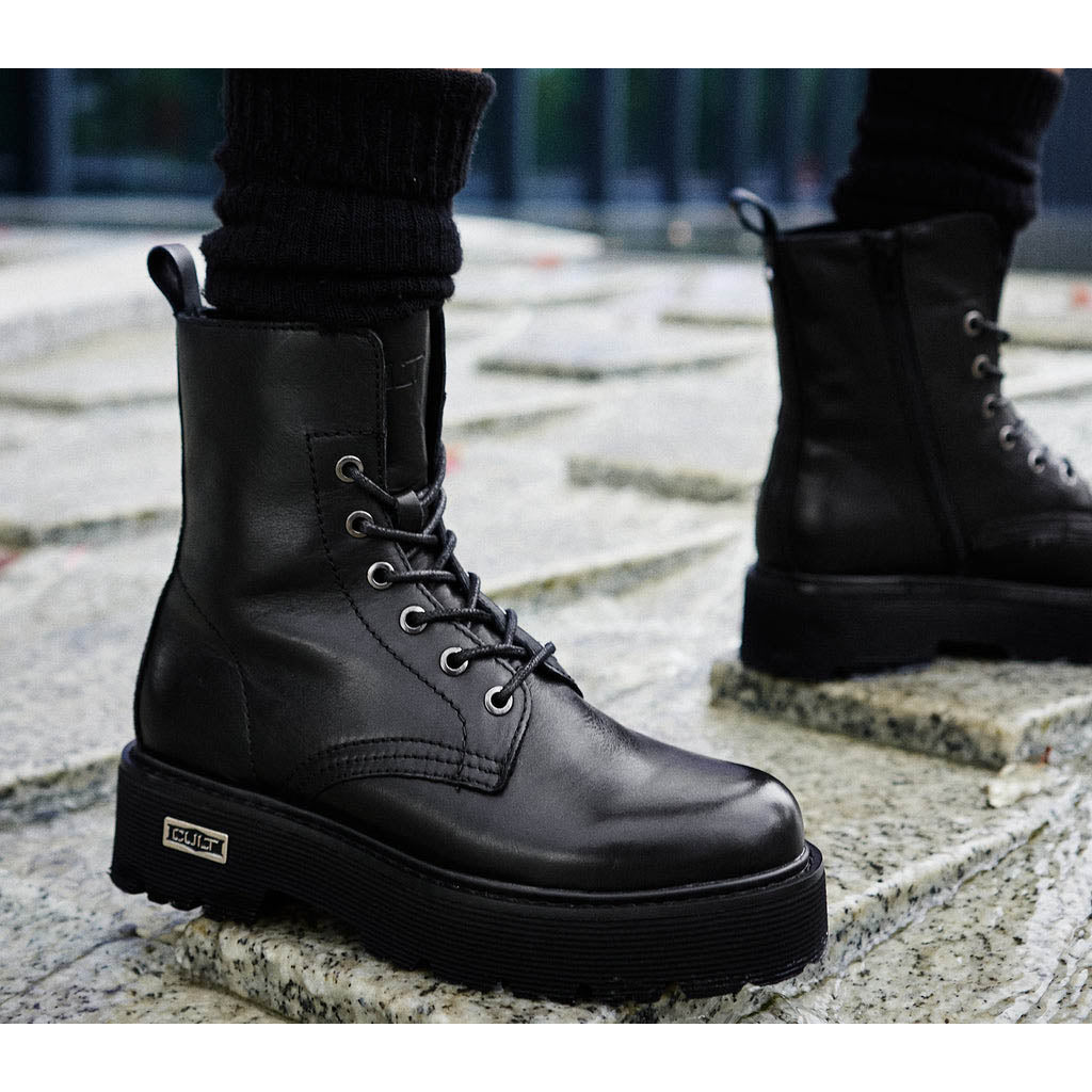 Cult Anfibio SLASH 1814 Black