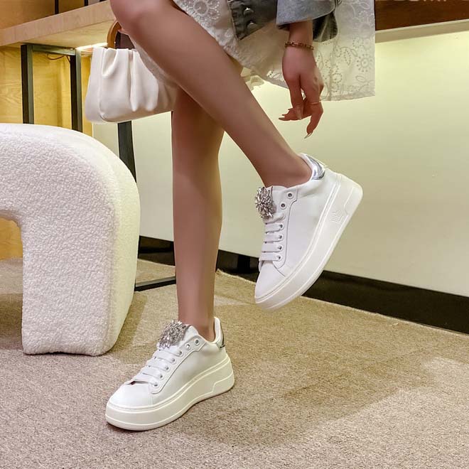 Francesco Milano sneakers pelle bianca tallone argento strass sui lacci