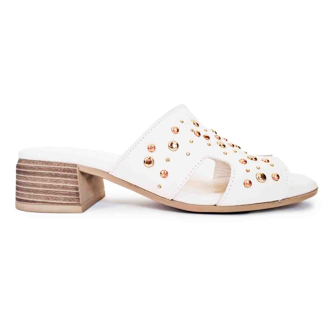 Walk pantofola in pelle con borchie Crema