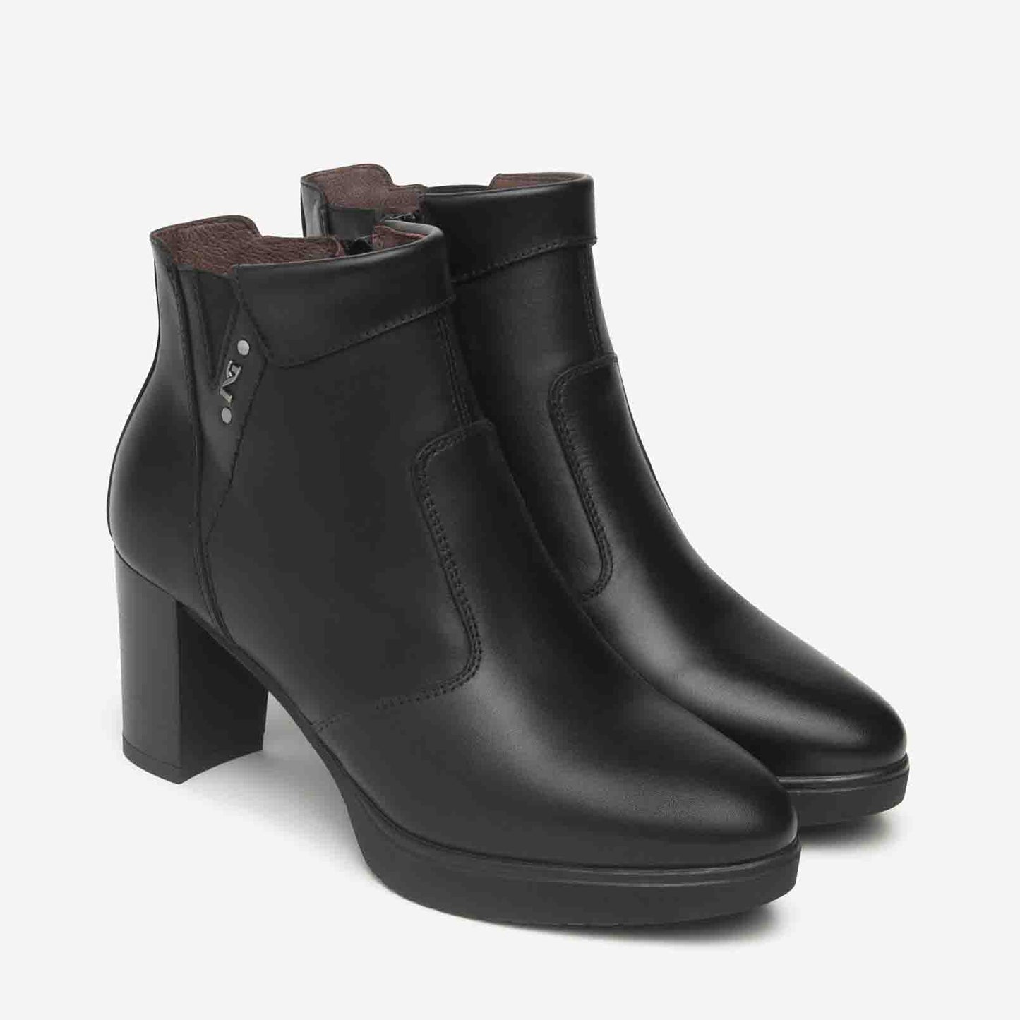 NeroGiardini Tronchetti donna in pelle