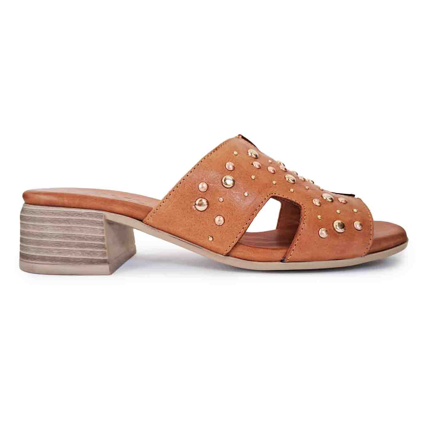 Walk pantofola in pelle con borchie