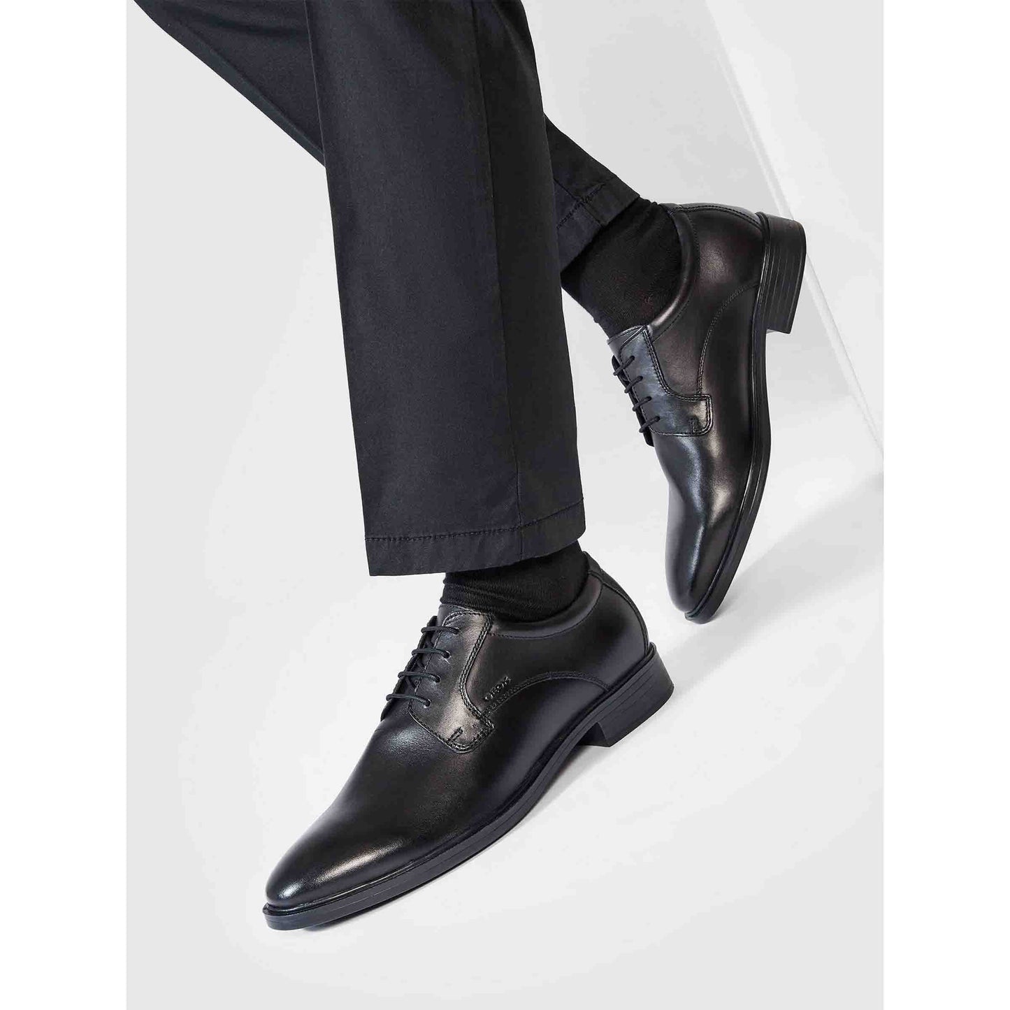 Geox U024WA 43 C9999 Black U GLADWIN A VIT LISCIO