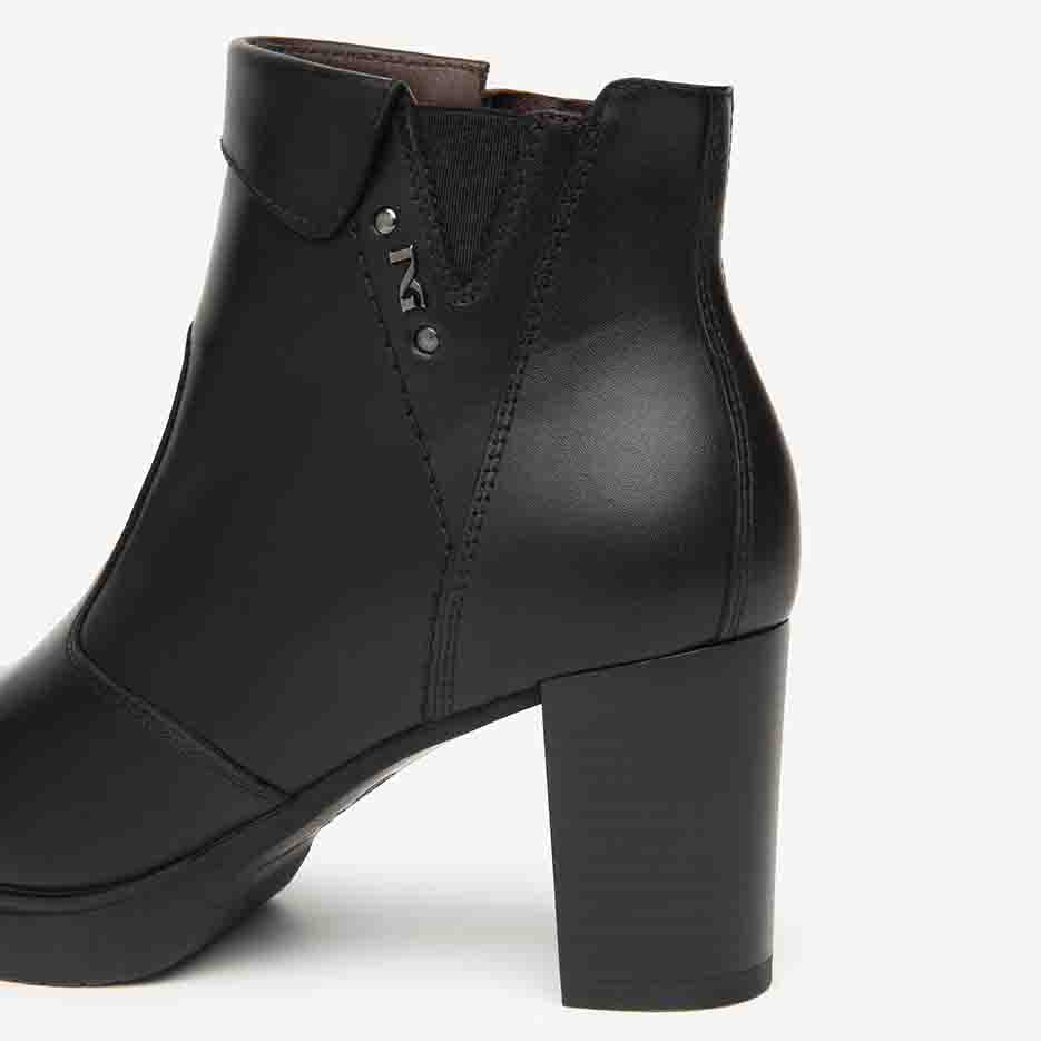 NeroGiardini Tronchetti donna in pelle