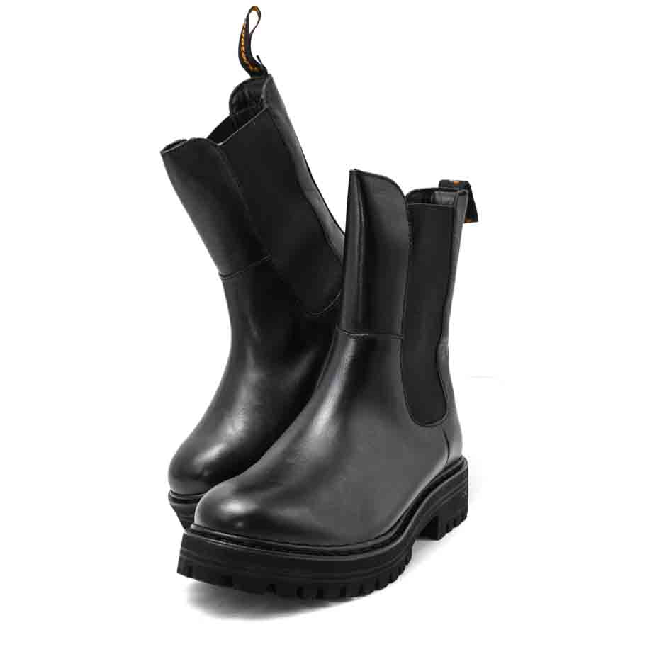 Stivaletto in nappa nero