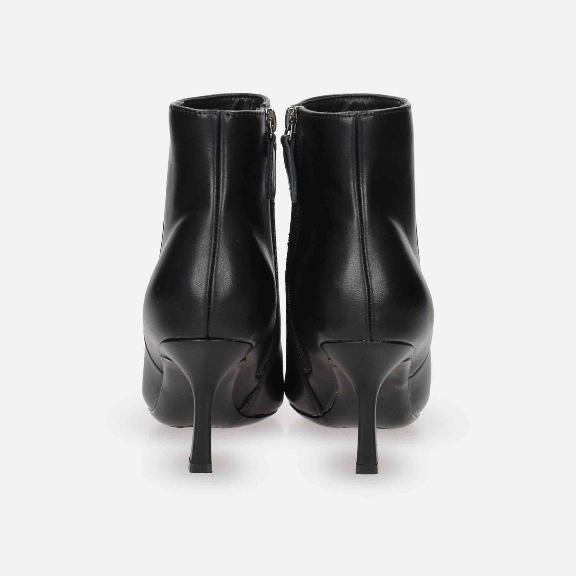 Stivaletti in pelle tacco 75 Nero