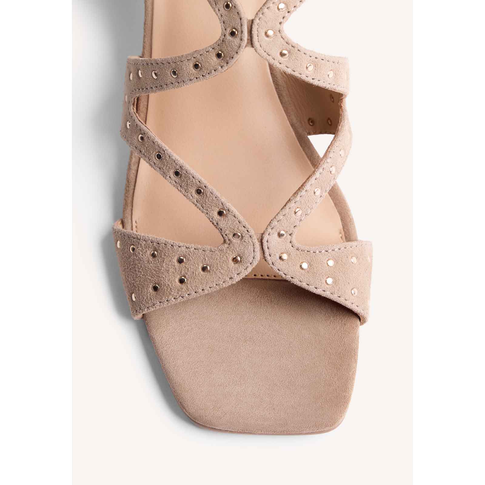 Gioseppo sandali con tacco in pelle eborchie Tan